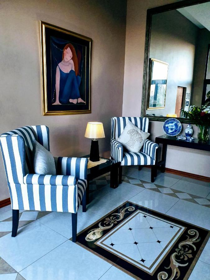 Over The Moon Guesthouse Johannesburg Luaran gambar