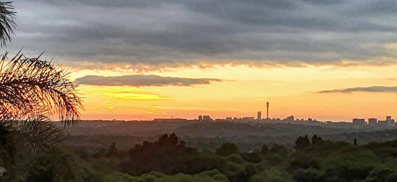 Over The Moon Guesthouse Johannesburg Luaran gambar