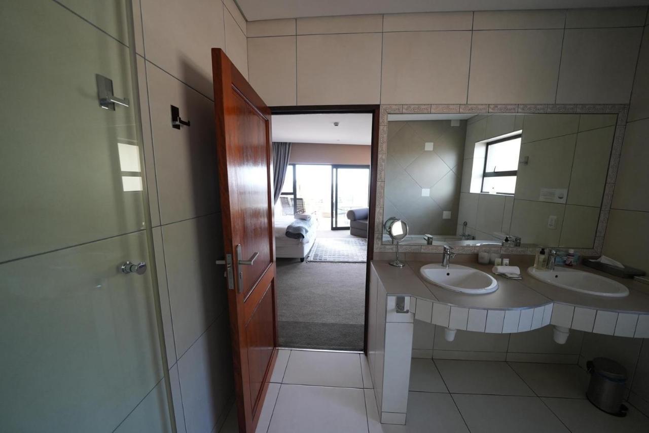 Over The Moon Guesthouse Johannesburg Luaran gambar