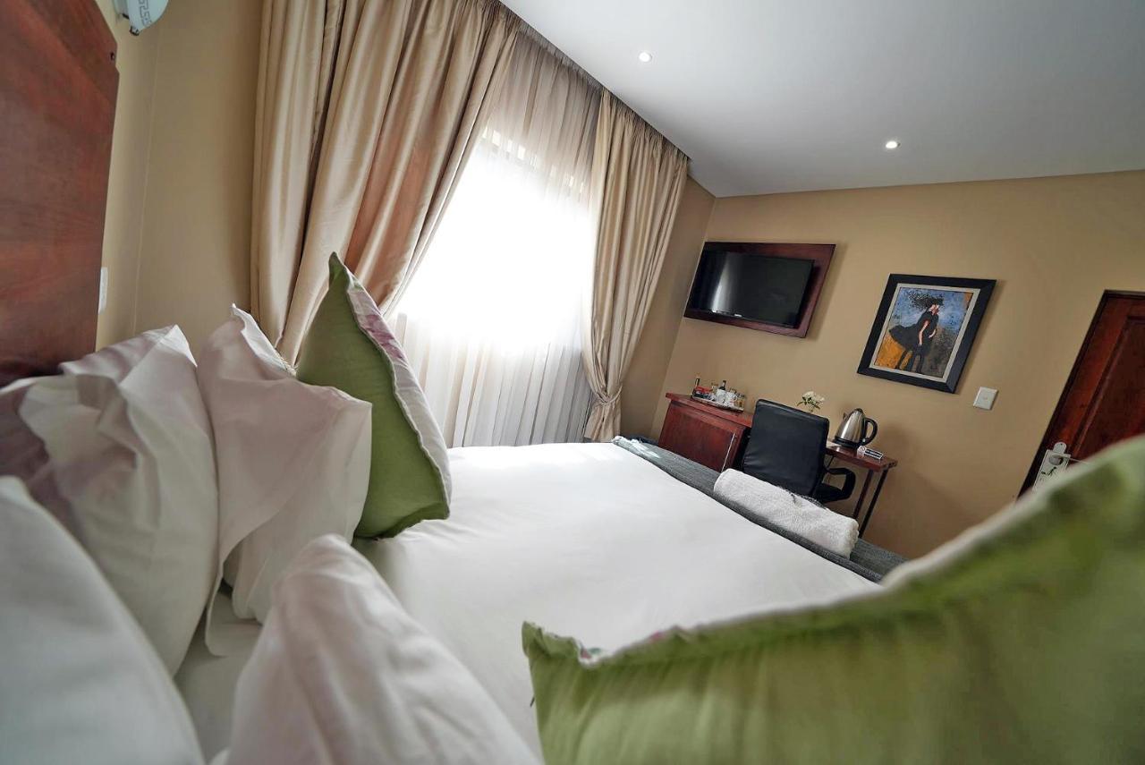 Over The Moon Guesthouse Johannesburg Luaran gambar