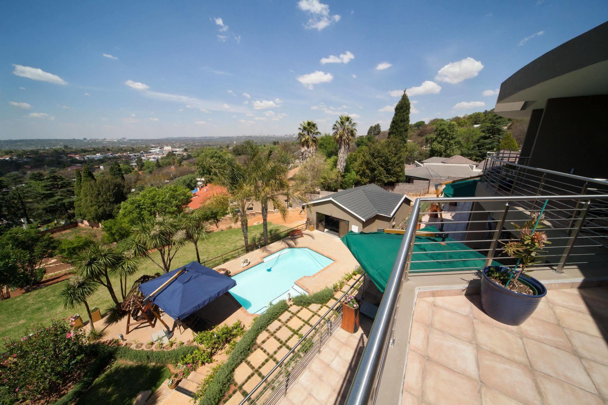Over The Moon Guesthouse Johannesburg Luaran gambar